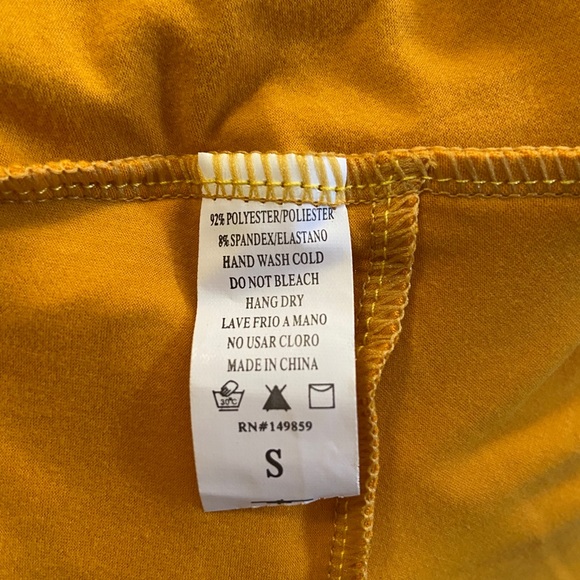 Dress - Picture 3 of 3